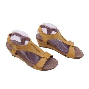 Taos Women's Sheila Leather Wedge Sandals Yellow Size 42 Open Toe